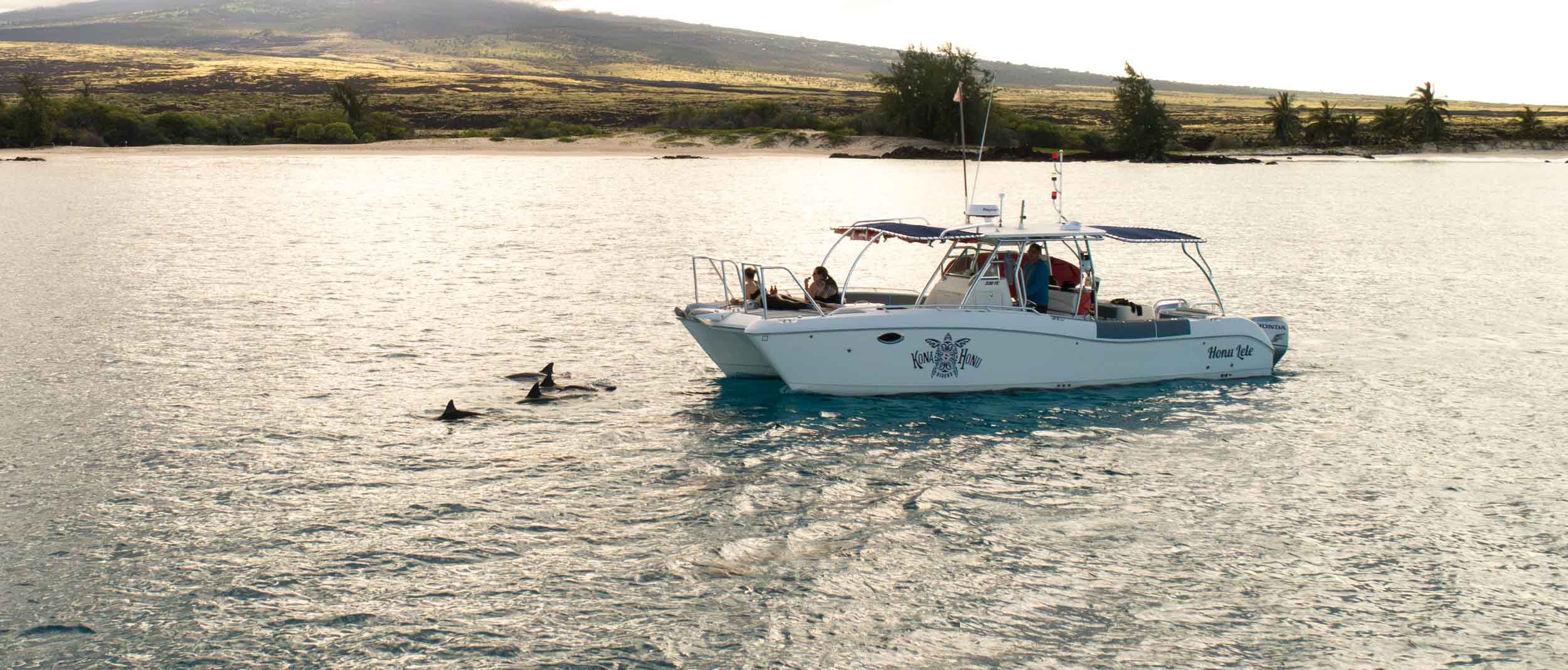 Kona Private Snorkel & Dive boat Charter Kona Honu Divers